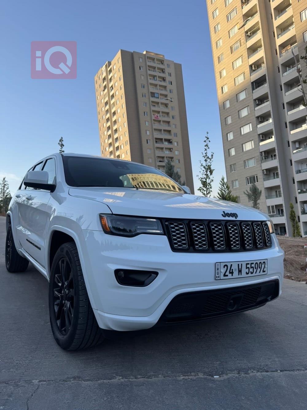 جیپ گراند شیرۆکی